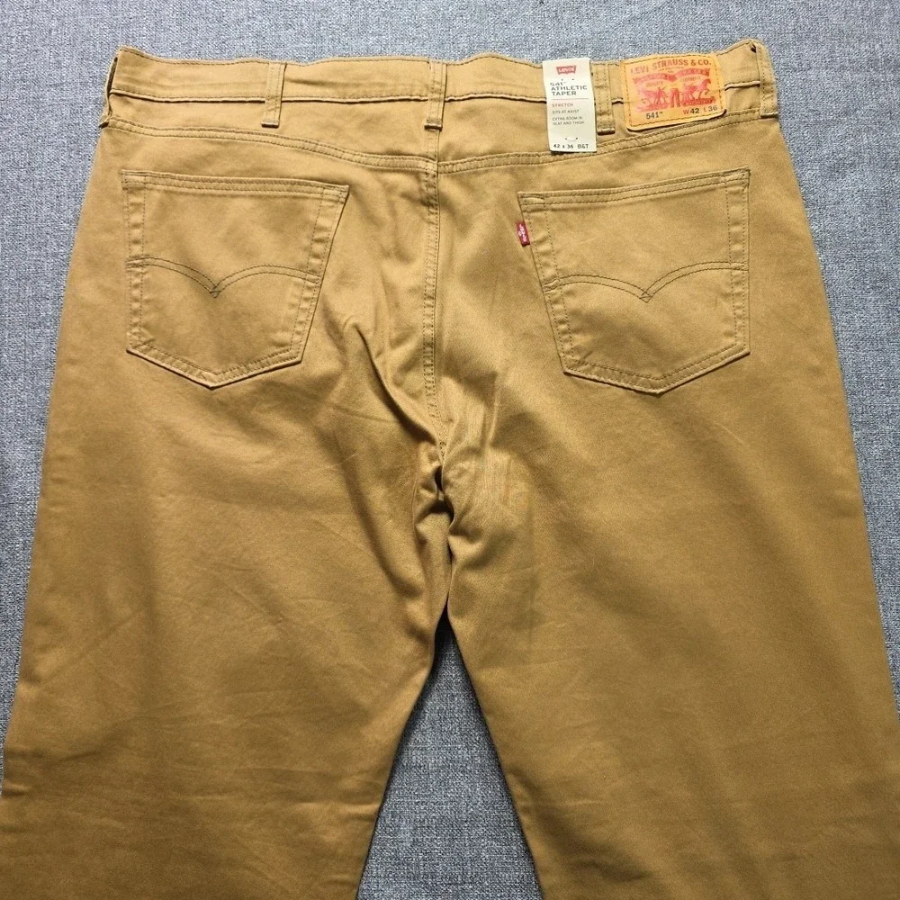 Levis